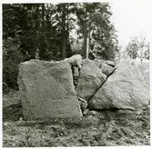 Rytterne sn, Västerås.
Milstolpe efter flyttning, 1972.