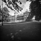 Pappersbruket Papyrus disponentbostad Villa Papyrus sedd ifrån parken. Mölndal, 8/9 1970.