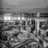 Fabriksvisning för Papyrus anställdas anhöriga. Pappersbruket Papyrus i Mölndal, 10/10 1970.