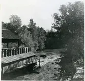 Sevalla sn, Västerås, Attersta.
Byggnad för något slag av verksamhet vid forsande vatten.