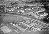 Flygfoto över Kungsängsskolan och Österängen i Jönköping. 1287/1966