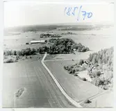 Skerike sn, Västerås.
Flygfoto över Lisselberga-Rustberga, 1970.