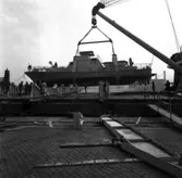 CG 27
Lyftning av CG 27 till lastfartyg