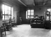Forsbacka jernverk. Laboratoriet, provningshallen. Foto: Carl Larsson, 1920-talets början.