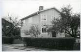 Västerås, Iggebygärdet.
Bostadshus i kv. Ugglan 1528 CB, Vallgatan 9. 1972.