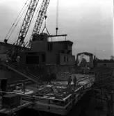 M 80
Uttransport och lyft av däckshuset till M 80\\\\anm: neg ingår i en serie om 13 st varav 2 st scannas, detta är neg nr V 91344/gp