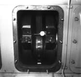 Carlskrona
Generatormotor och bädden i maskinrum på minfartyget Carlskrona\\\\\\anm. neg ingår i en serie om 8 st varav endast det första\\V 92271 scannats/gp