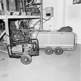 Arbetsställningar och maskiner till utrustningsverkst.