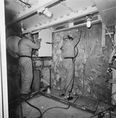 Asbetsarbete ombord på isbrytare Thule