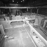 Norska Ses-en i plastverkstan och båt nr 2 i mellanhallen