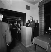 Bertil Blomstergren avtackas av marinen och Karlskrona kommun