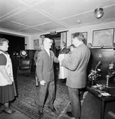 Bertil Blomstergren avtackas av marinen och Karlskrona kommun