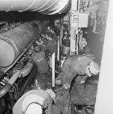 Arbetsbilder på Baltic Print i botten och maskinrum