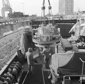 Lyft av motor till M71 Landsort