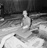 Arbetsbilder i skrovhallen