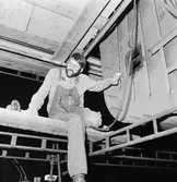 Arbetsbilder i skrovhallen