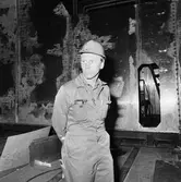 Arbetsbilder i skrovhallen