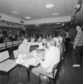 Pensionärer besöker varvet