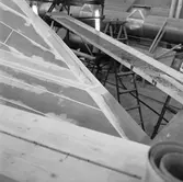 Stridsbåt CG13 i plastverkst.