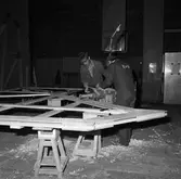 Hyvling av ribbsp. formen till testriggen 2000 flakhallen