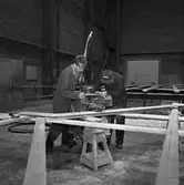 Hyvling av ribbsp. formen till testriggen 2000 flakhallen