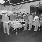 Jullunch för alla anställda i matsalen k-v nytt