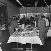 Jullunch för alla anställda i matsalen k-v nytt