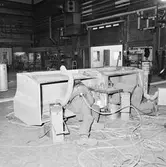 Arbete med bostadsplattform till oljerigg i plåtverkst.