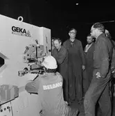 Visning av nya maskiner i plåtverkstan