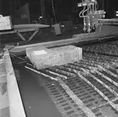 Skärmaskin i arbete med 250 m/m tjock plåt