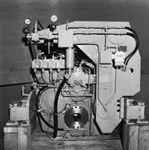 Huvudmotor till ptrb. typ Kaparen beskrivn.