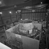 Lyft av sektion i plåtverkst.