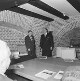 Boken om Karlskronavarvets historia avtäcks i mastkranen