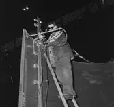 Arbetsbilder från plåtverkst. kv-nytt