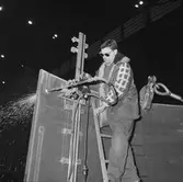 Arbetsbilder från plåtverkst. kv-nytt