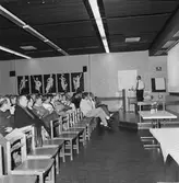 VD H. Hedman arbetsplatsträff i matsalen kv-nytt