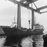 Lyft av stålkärl för kärnkraftverk till lastfartyg