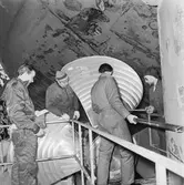 Arbetsbilder från byte av propellerblad Oscarsdockan kv-nytt