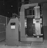 Invigning av ny svetsrobot till krigsbroar