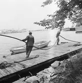 Nedläggning av elkabel i sjön mellan polhemsdockan och Skrovhallen