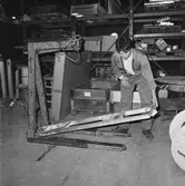 Lyft av el-kablar till KBV förslagskommitten