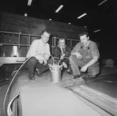 Personal på plastverkstan Teknik för vakuminjecering kv-nytt