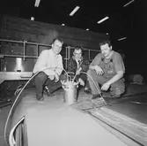 Personal på plastverkstan Teknik för vakuminjecering kv-nytt