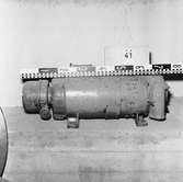 El.sekt. fotografering av motorer i förråd