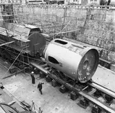 U 4 i docka 5 lyft av sektion