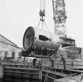 U 4 i docka 5 lyft av sektion