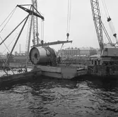 Ub U 4 i docka sektion till skrovet (lyft)