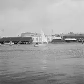 Karlskronakryssaren sjösättning och under segel ext