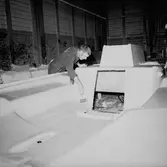 Segelbåten Viggen under arbete i båtverkstan