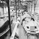 Segelbåten Viggen under arbete i båtverkstan